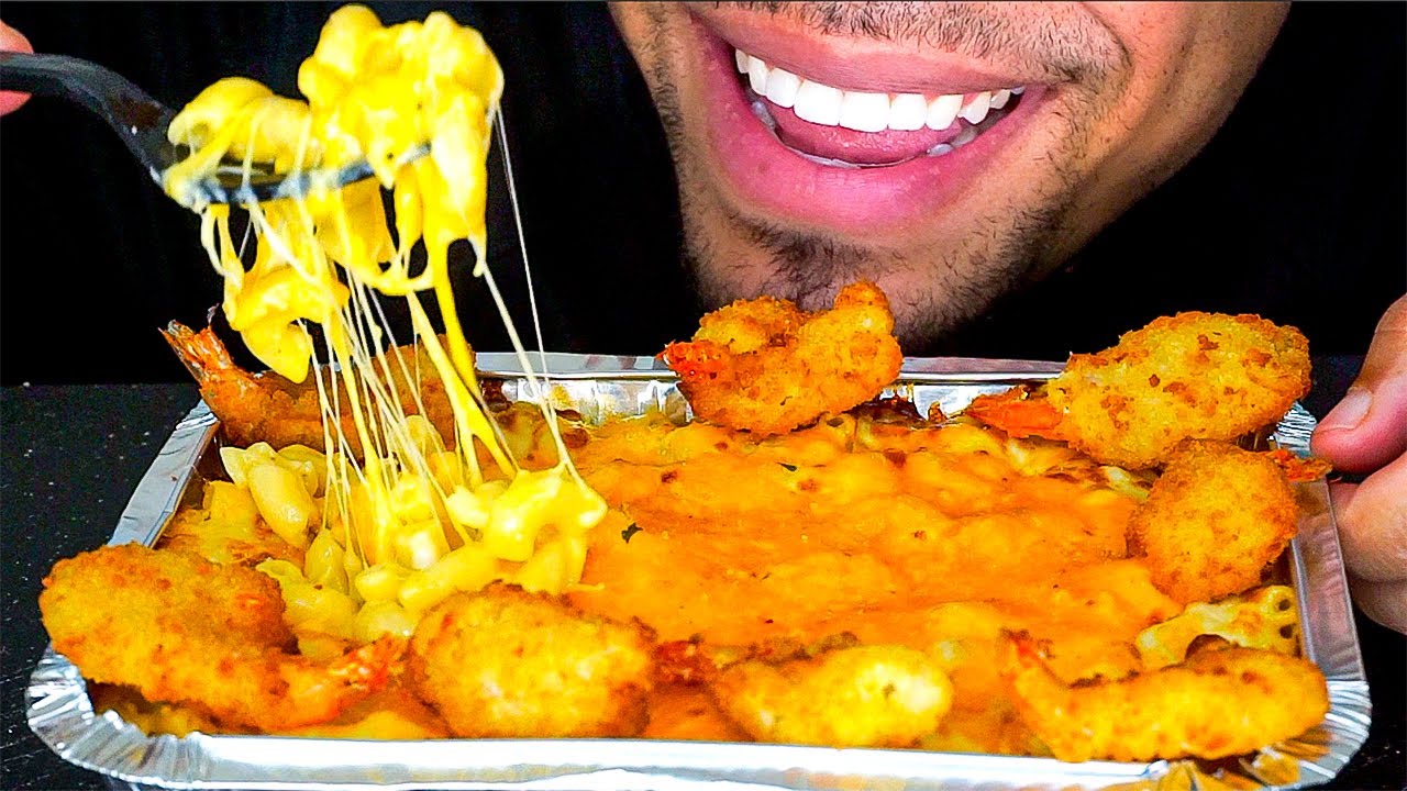 asmr cheesiest mac & cheese mukbang 먹방 stirring eating macaroni and