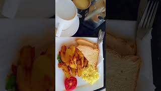 BREAKFAST IN BED. SO ROMANTIC 🥰🥰🥰 BREAKFAST IN BED. SO ROMANTIC 🥰🥰🥰