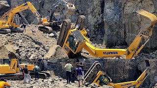 Accidental Excavator Rescue Operation With Truck Mounted Crain and Excavator #excavatoraccident