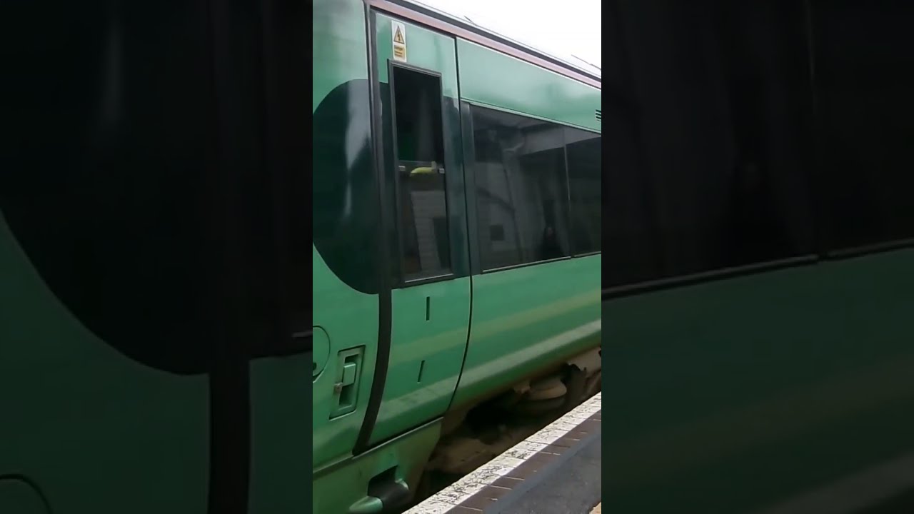 171 812 Departing Hampden Park With A Tone On 25 3 24