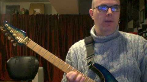 In position Dom 7 arpeggio soloing over blues