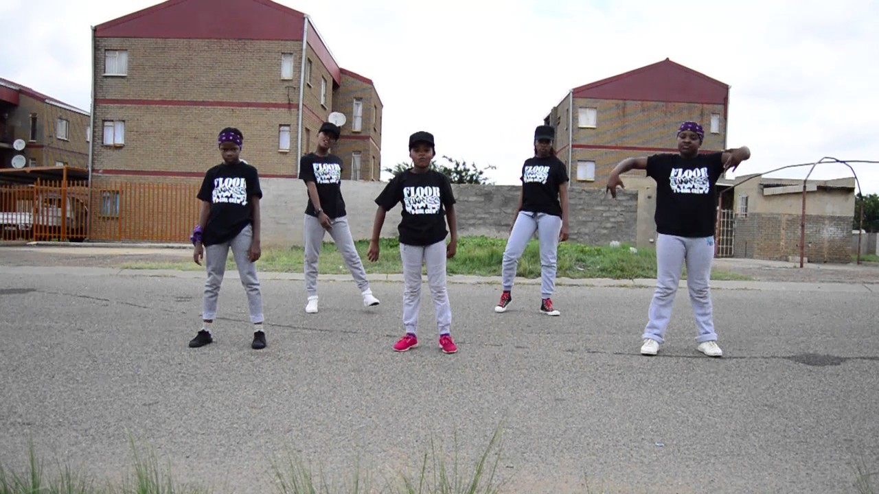 FLOOR JUNKIES NITHINI YouTube