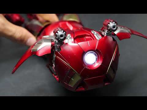 Hot Toys "Iron Man Mark 7 Suit Pod Mode"
