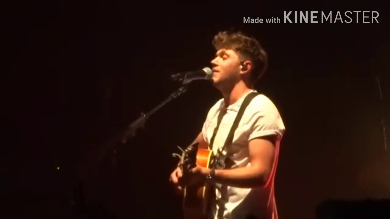 Fools Gold Niall Horan Rain Empty Arena 8D adlı videoyu YouTube'da izle Fools Gold Niall Horan Rain Empty Arena 8D adlı videoyu YouTube'da izle