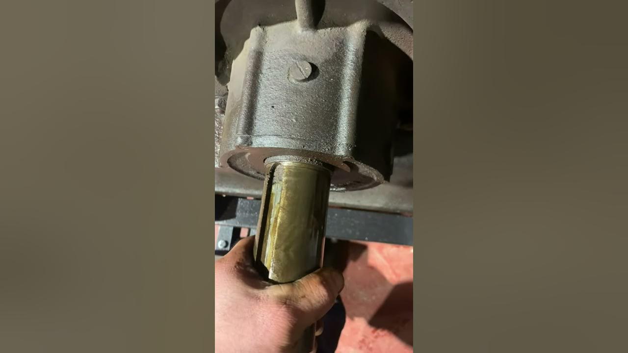 Tarmonkey Engine Collection Petter VS8 Crankshaft Excess Endfloat