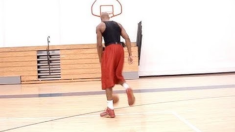 Dre Baldwin: Back-Thru In & Out Behind-Back Jumpstop Shot Pt. 1 | Chris Paul Moves