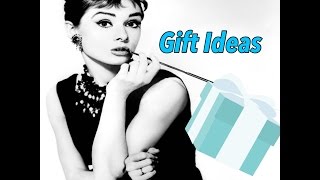 Breakfast At Tiffany's DIY | Favor Bags | Banners| Hostess Gift