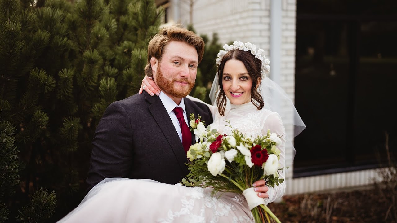 Forest Hills Country Club Wedding | Rockford, IL | Mariah & Zach