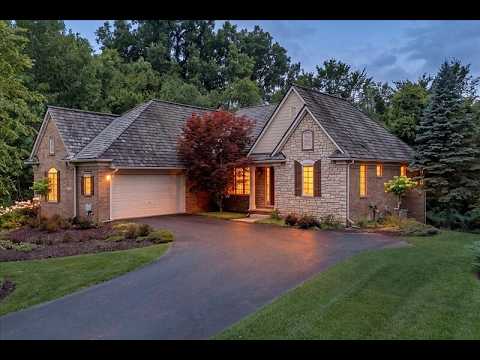 32935 Cressbrook Circle, Franklin, MI home video tour