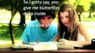 Alana Lee - Butterflies (Lyrics)