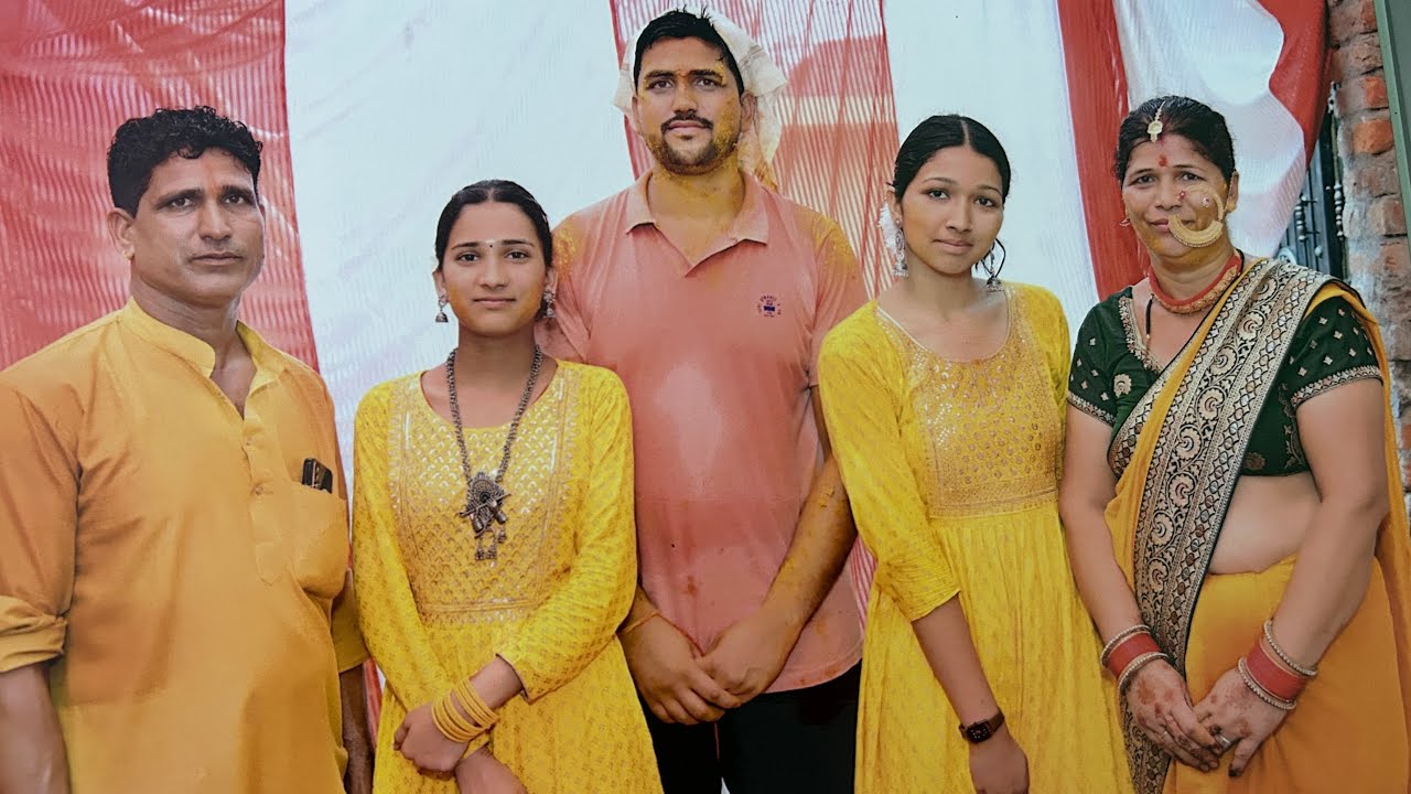 आज दिखा दी हमारी शादी की हल्दी रस्म😍🫶🏻