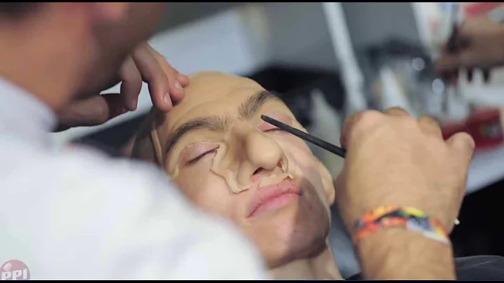 Creating Pepper from American Horror Story - PPI booth, Son of Monsterpalooza