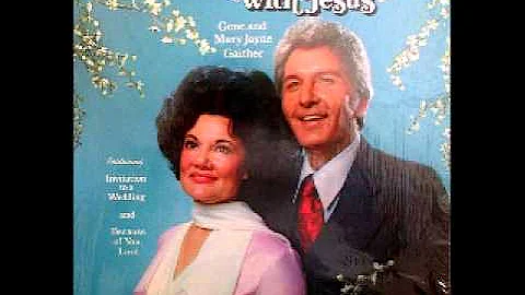 I'm Gonna Lift Up The Name Of Jesus - Gene and Mary Jayne Gaither 1977