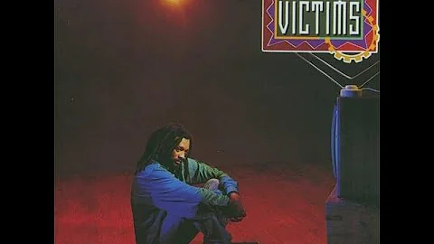 LUCKY DUBE - Little Heroes (Victims)