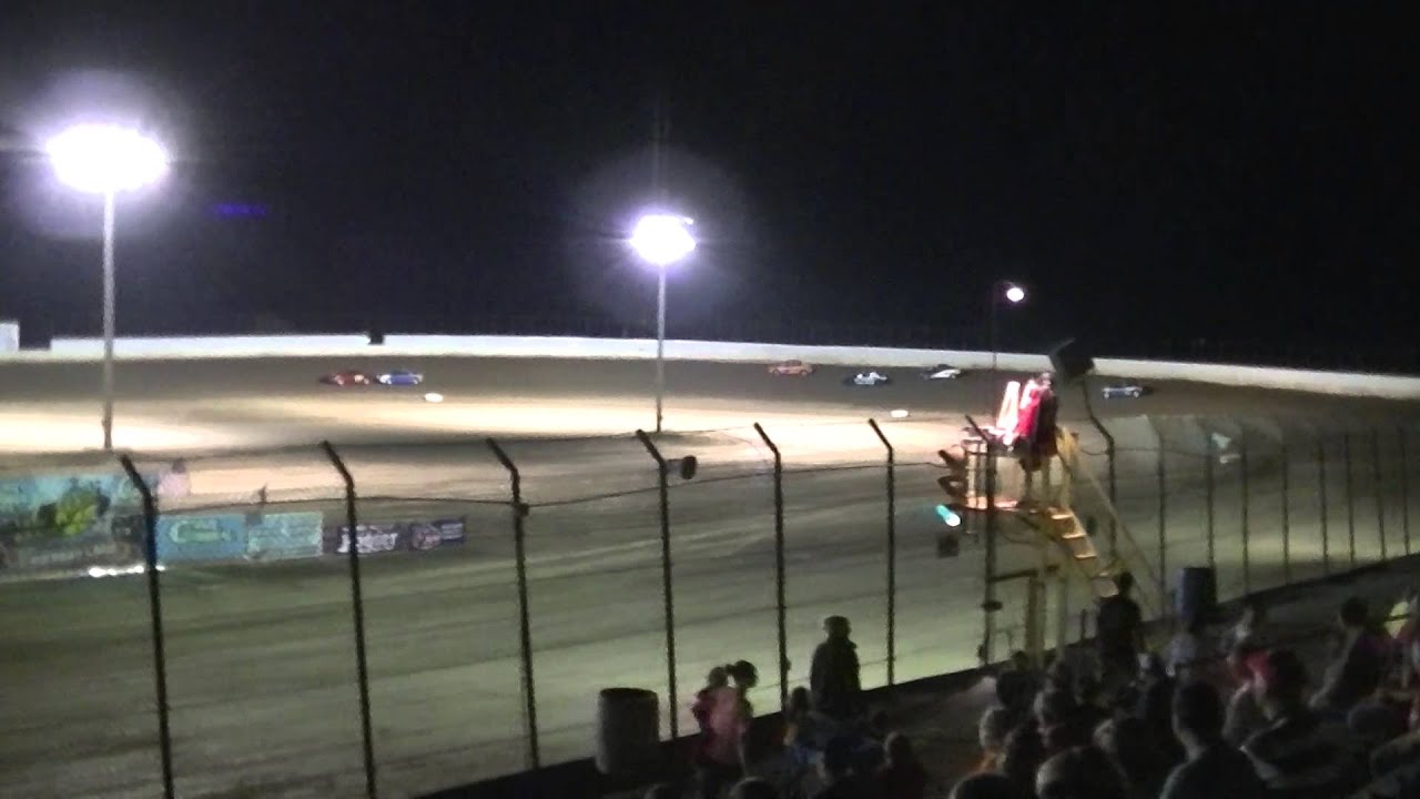 Route 45 Raceway 8-22-15 hornet heat race #1 Route 45 raceway - YouTube