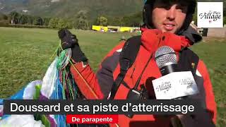 LA PLACE DU VILLAGE:Depuis la piste d'atterrissage de parapente de doussard