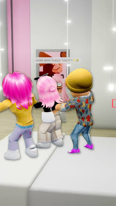 I caught my mom dancing with these two saja boys💀😭#robloxshorts #roblox