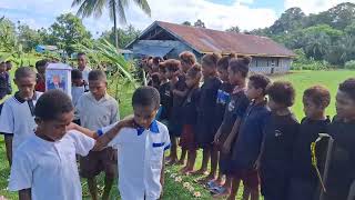 Narer Lutheran Primary School paying respect to  LATE SIR Juilius Chan.