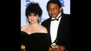 Video thumbnail of "Linda Ronstadt and Aaron Neville - Please Remember Me"