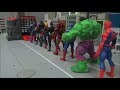 Spiderman 10 Super Heroes enter cage toys play 스파이더맨 10명 슈퍼 히어로 철장 들어가기 장난감 놀이