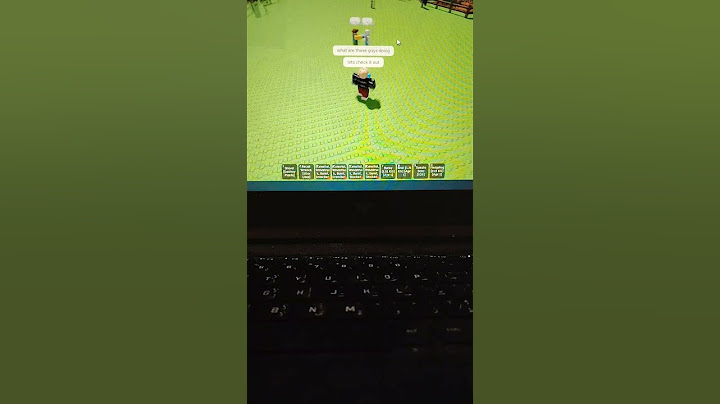 a noob got scammed so we gave him fruits