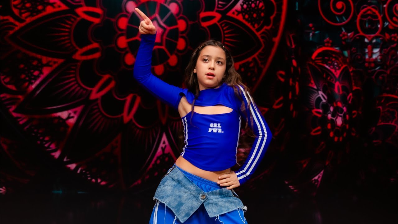 Рувінська Наомі з танцем Jazz Funk на Великому концерті «Мрії здійснюються. Сила команд»