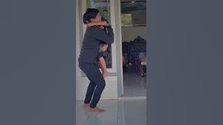 Jangan membedakan anak pertama dan yg kedua,Liat endingnya ya