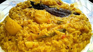 মুগ ডালের নিরামিষ খিচুড়ি। siddho chaler khichuri।bengali moong dal khichdi