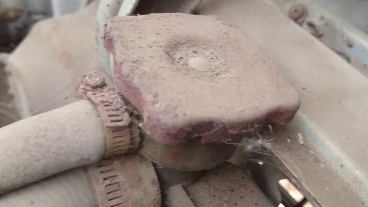 Заводим ВАЗ-2106. ☝☝☝4года простоя. часть 2 - YouTube