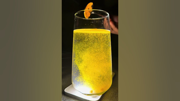 🌟 When turmeric meets water and light magic happens! ✨