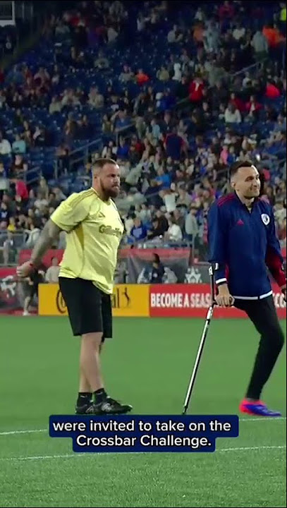 Download lagu Amputee soccer star Nico Calabria's DOUBLE Crossbar Challenge!