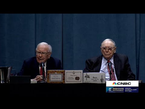 Warren Buffett and Charlie Munger kick off Berkshire Hathaway's annual meeting