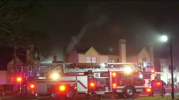 2 deputies, 1 firefighter treated for smoke inhalation after North Harris County apartment fire