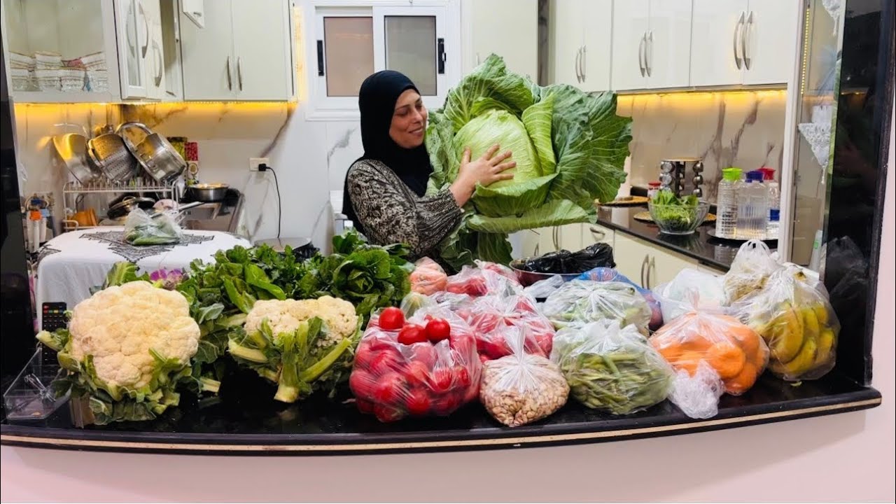 اخيراوبعد غياب اكتر من سنه نزلت سوف البلد وجمال الريف المصرى ومشتريات الخضار من خير بلدنا وصدمه جوزى