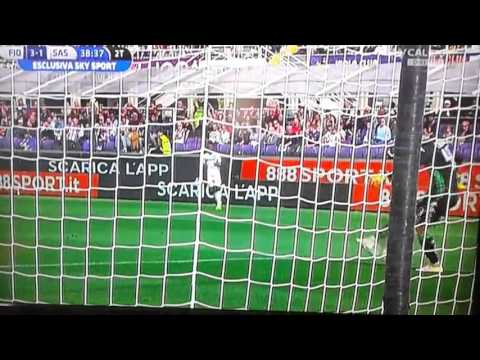 Epic Own Goal by Goalkeeper Consigli (Fiorentina VS Sassuolo) Serie A