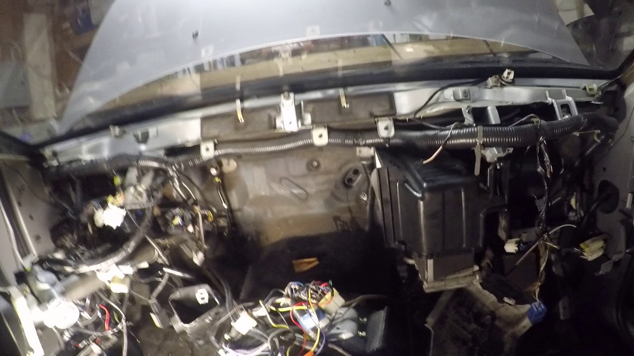 Z32 Heater core removal - YouTube