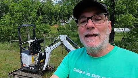 Differences between SAE and ISO Controls on an excavator