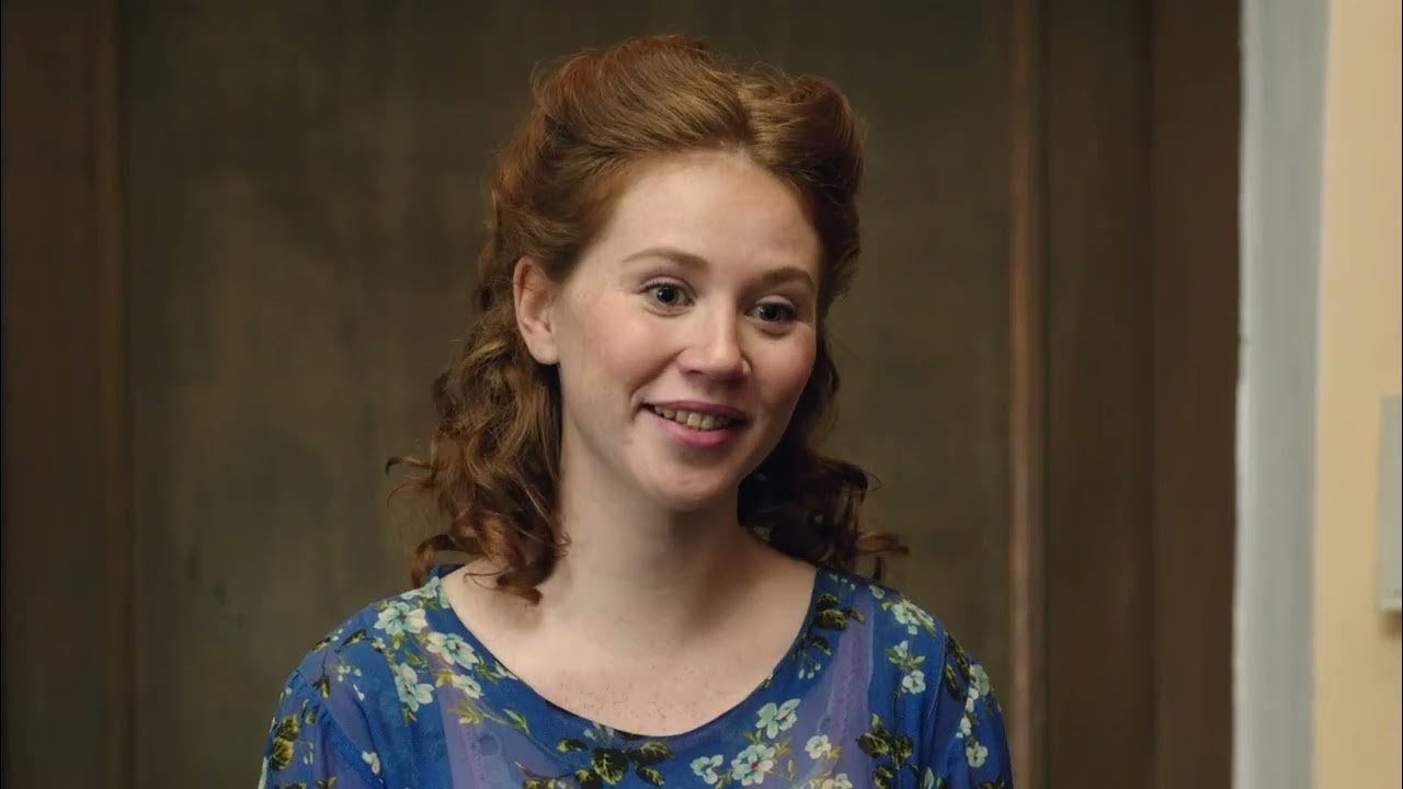 Қылыш ұстаған жалаңаш жапондық әйел бейне Әйелдер кеудеге дейін жыныстық қатынастан ләззат алады