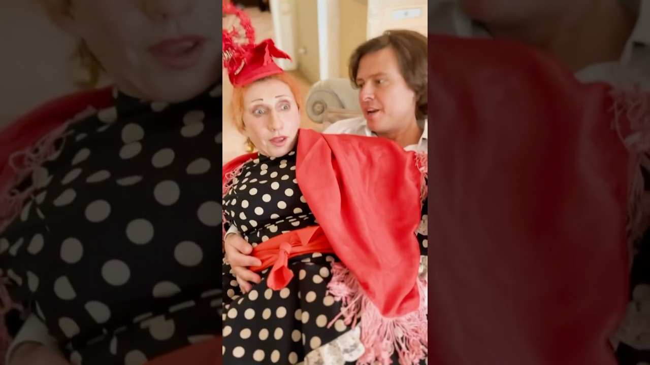 Παρακολούθηση 😂 ОБЕЩАЛА - ПОКАЗАЛА. Прохор Шаляпин и Елена Воробей. #shorts #популярное #тренды #топ στο YouTube