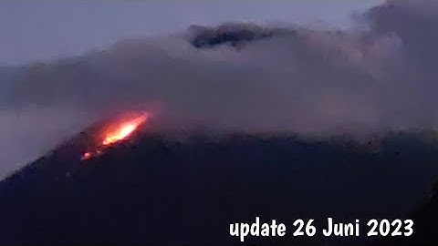 Guguran Lava Pijar Merapi Terlihat Pagi Hari 26 Juni 2023