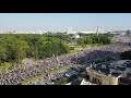 Минск. Сотни тысяч идут к дворцу Саши-таракана