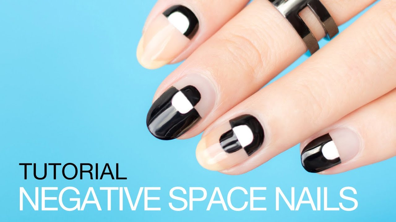 Negative space. стильный маникюр. стильный черный маникюр. ногти минимализм. Negative space 2 пластина.