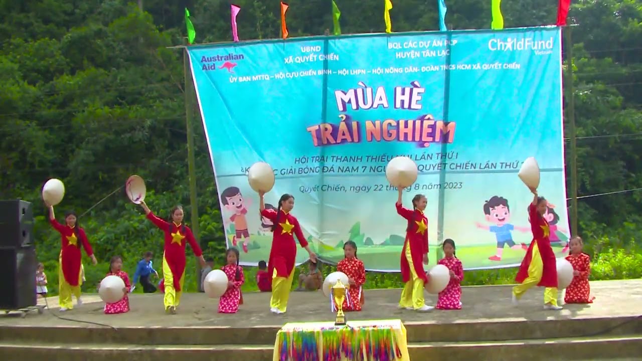 MÚA: EM YÊU ĐẤT NƯỚC VIỆT NAM