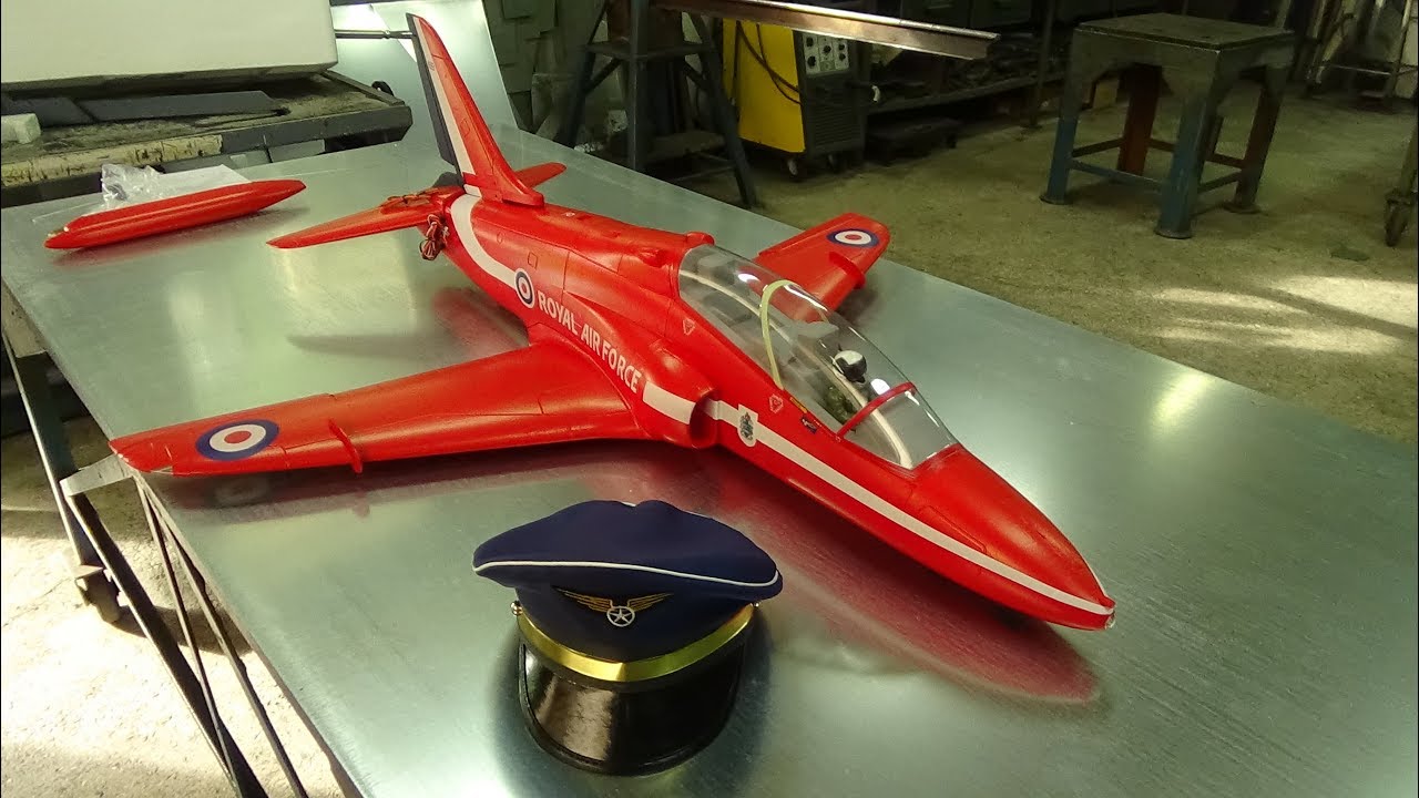 Freewing 6S Hawk T1 “Red Arrow” 70mm EDF Jet - PNP Unboxing