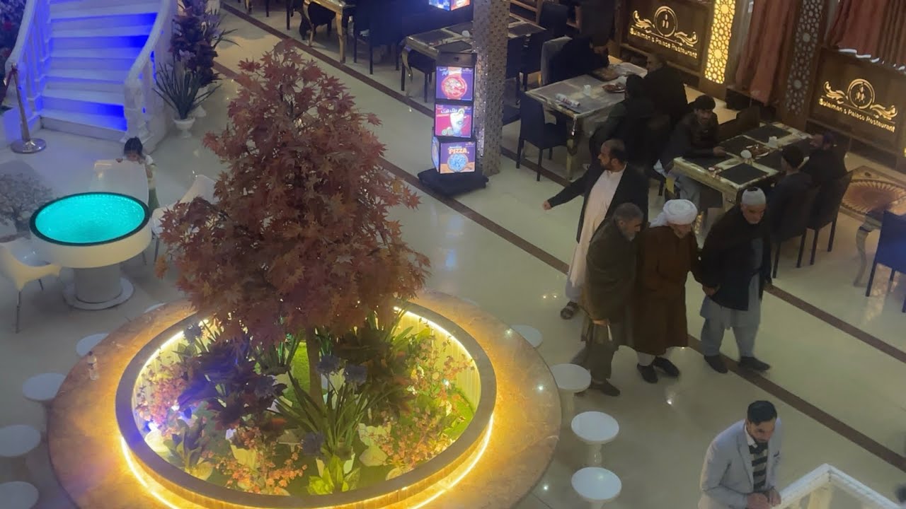 مهمانی امروز در یکی از رستورانت های کابل😍😊