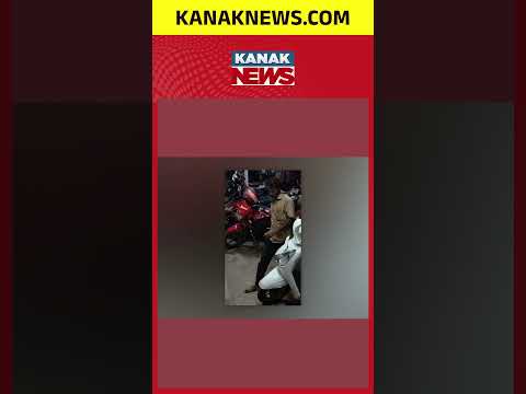 Baramunda Bus Stand Clash | Two Groups Fight Over Private Bus Timing