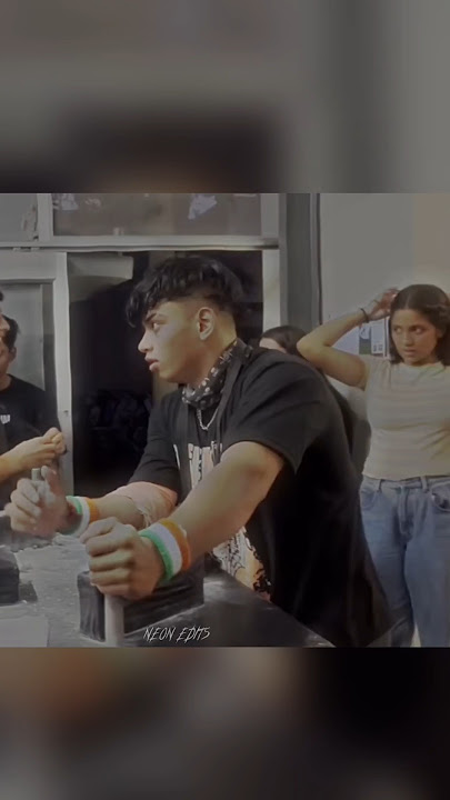 Girl Reaction 😱🗿#aryankandari #armwrestling #internetmeme #shortsviral #armwrestlingmeme #edit