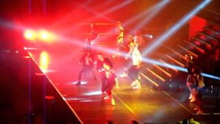 911  Bodyshakin' - O2