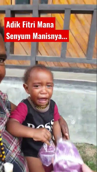 Kue Buat Anak Papua Lucu🍰Adek Fitri Jangan Menangis ya... Mana Senyum Manisnya #shorts #viral #tni