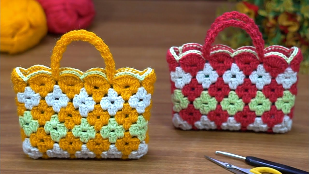 Crochet Small Purse 💗🌸| Quick & Simple Pattern || Easy to Make || Perfect for Gifts 🎁